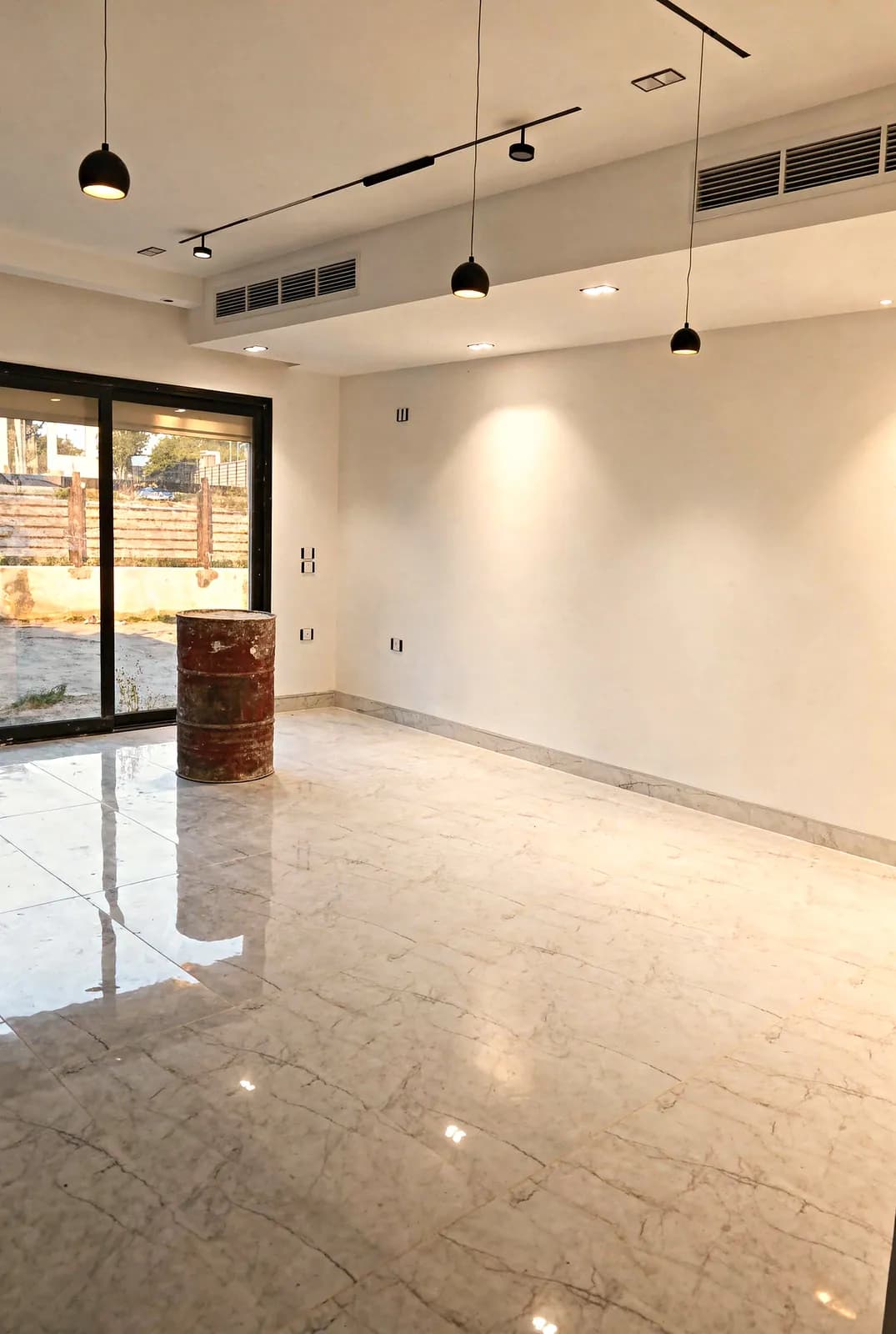 4-bedroom townhouse in Garden Residence, Hyde Park — photo 3 of 16